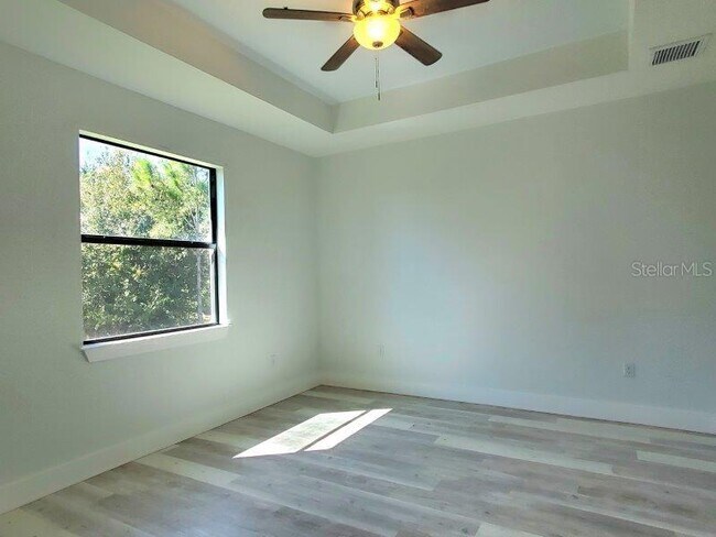 Building Photo - 26285 Explorer Rd