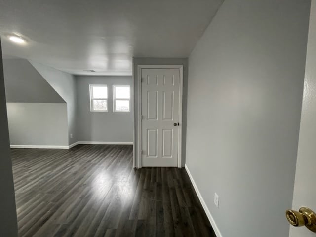 Building Photo - 809 S George Ave