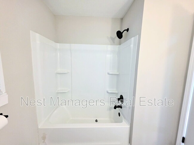 Building Photo - 7525 Kisco Dr