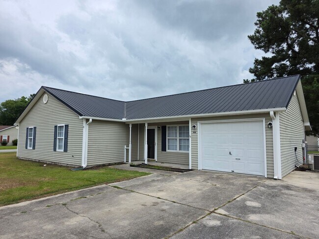 Building Photo - 144 Horse Shoe Bend