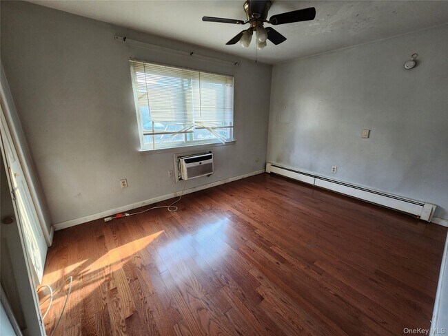 Building Photo - 25 Tanager Rd