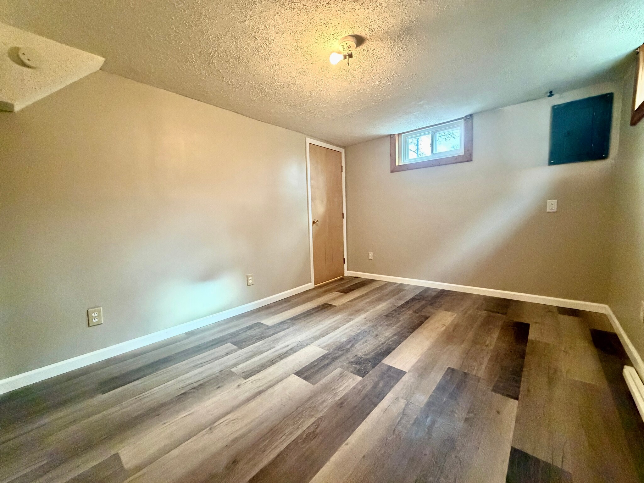 Building Photo - 556 Joshua Dr