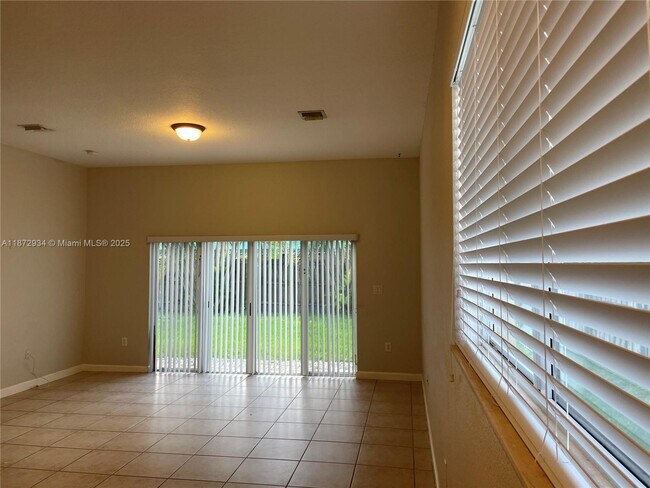 Building Photo - 16637 SW 52nd St