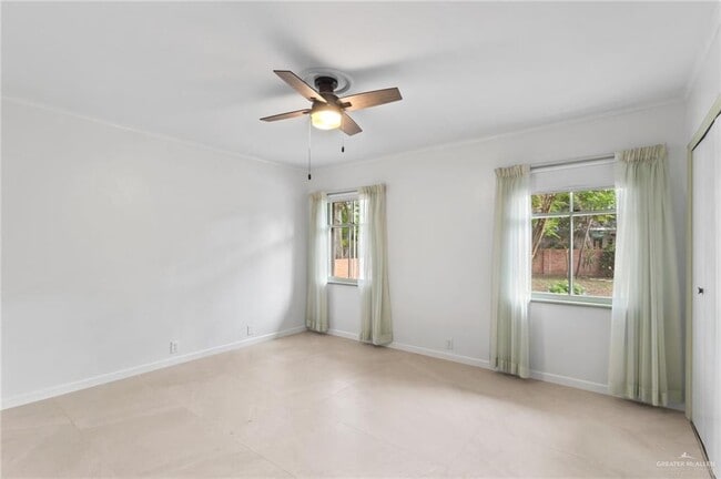 Building Photo - 28 W Austin Blvd