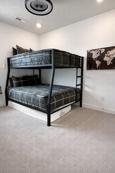 Building Photo - 722 Juniper Hill Dr