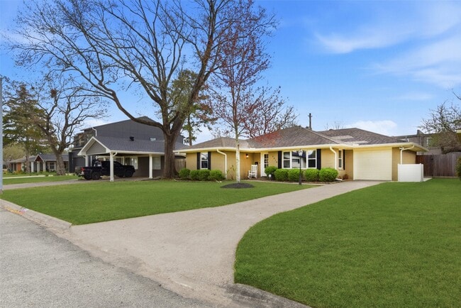 Building Photo - 2019 Brimberry St