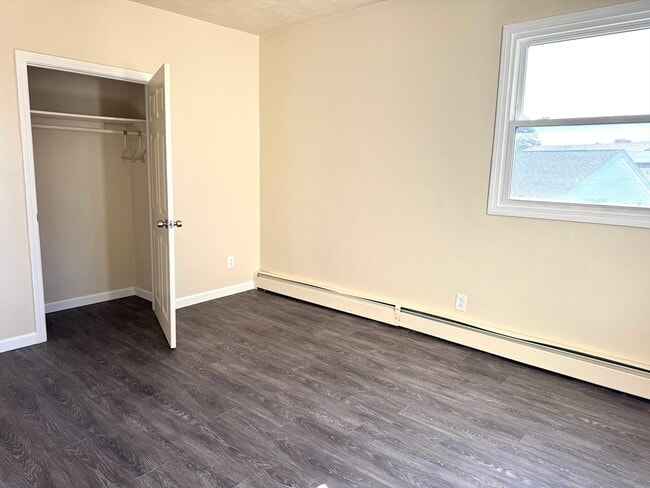 Building Photo - 838 Western Ave