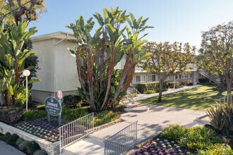 Building Photo - Leeward Apartments