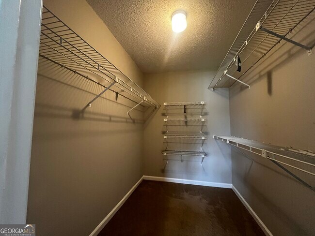 Building Photo - 2165 S Milledge Ave
