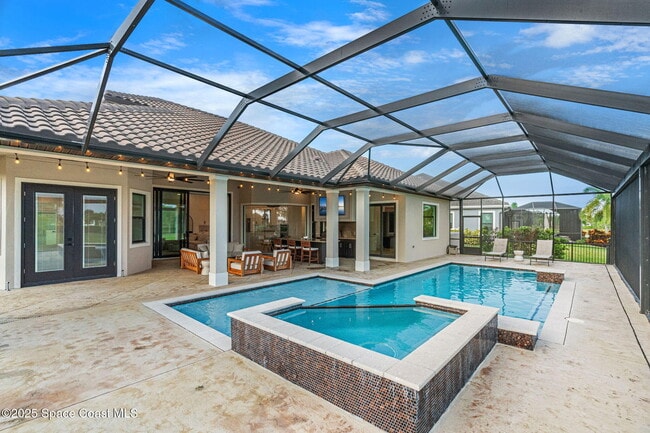 Building Photo - 8499 Serrano Cir