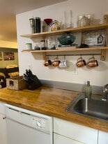 Building Photo - 1823 Robert St