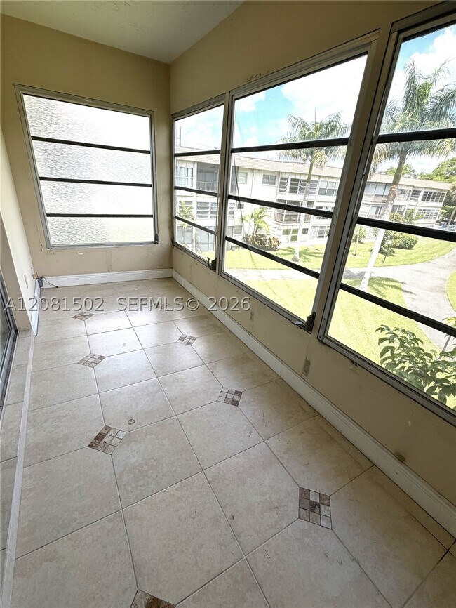 Building Photo - 1751 NW 75th Ave