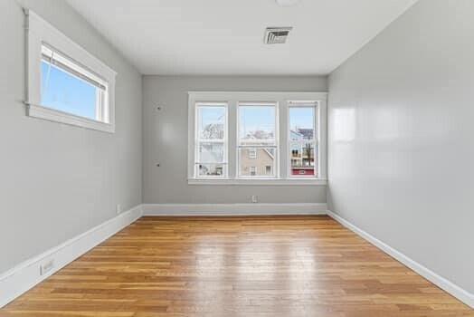 Building Photo - 112 Harrison St