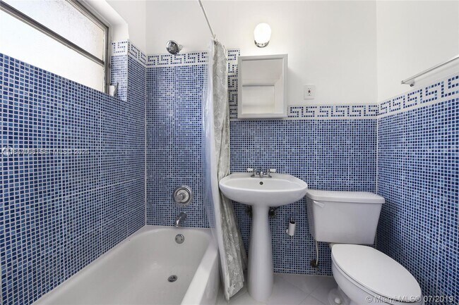 Building Photo - 345 Michigan Ave