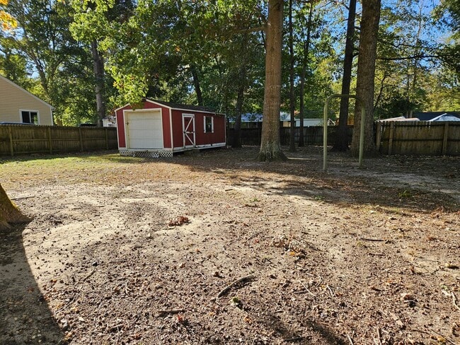 Building Photo - Charming Updated 3 Bedroom Home with Large...