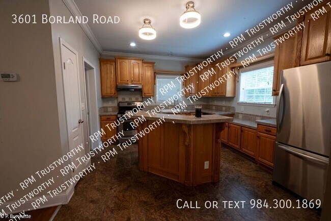 Building Photo - 3601 Borland Rd