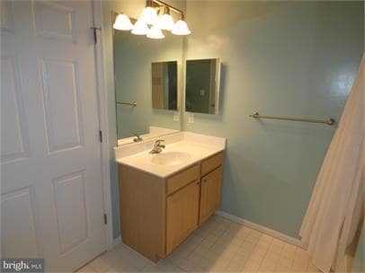 Building Photo - 2465 Army Navy Dr