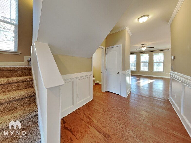 Building Photo - 24 Cedar Grove Ct