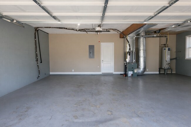 Building Photo - Stunning Split-Level Home with Space, Style & Scenic Views