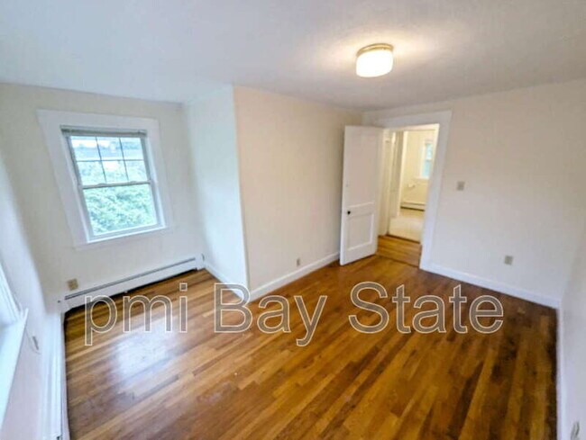Building Photo - 29 Frairy St