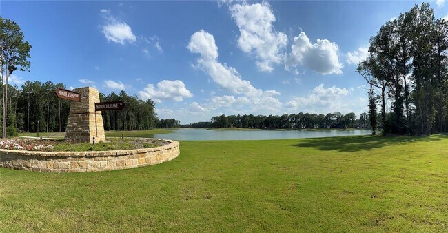 Building Photo - 21817 Enchanted Rock Dr N