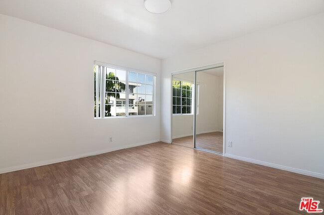 Building Photo - 1937 S Bedford St