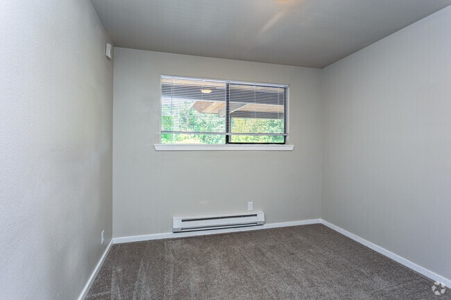 2BR, 1BA - 825SF - Bedroom - Timber Heights
