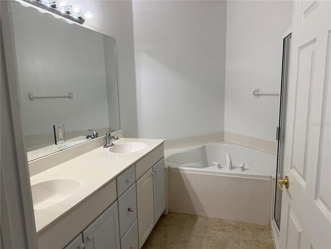 Building Photo - 6952 Prosperity Cir
