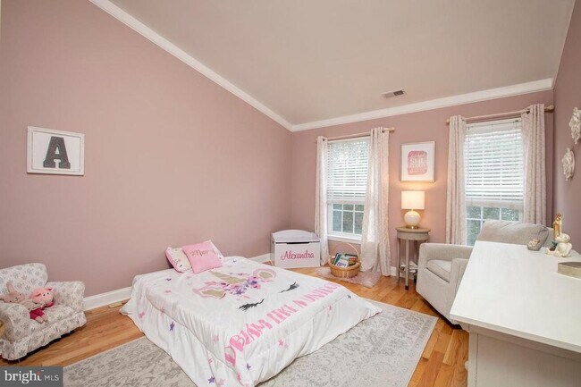 Building Photo - 1811 Adams Way