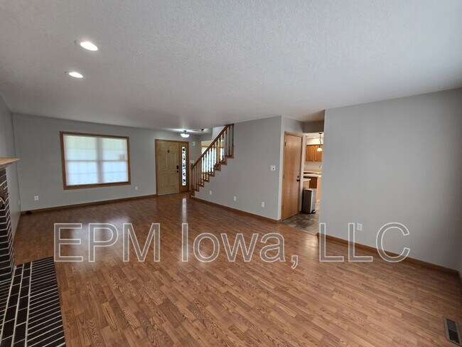 Building Photo - 4710 Donald Dr