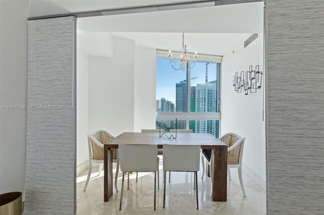 Building Photo - 350 S Miami Ave