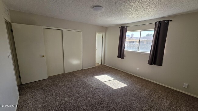 Building Photo - 10932 George Archer Dr