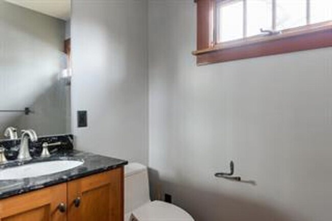 Building Photo - Craftsman Custom built home