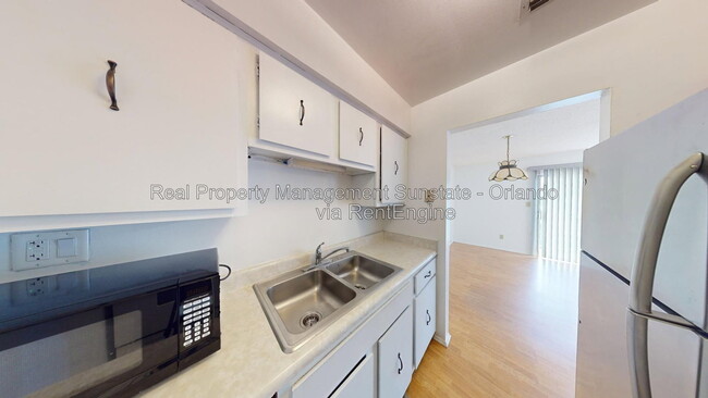 Building Photo - 3035 George Mason Ave