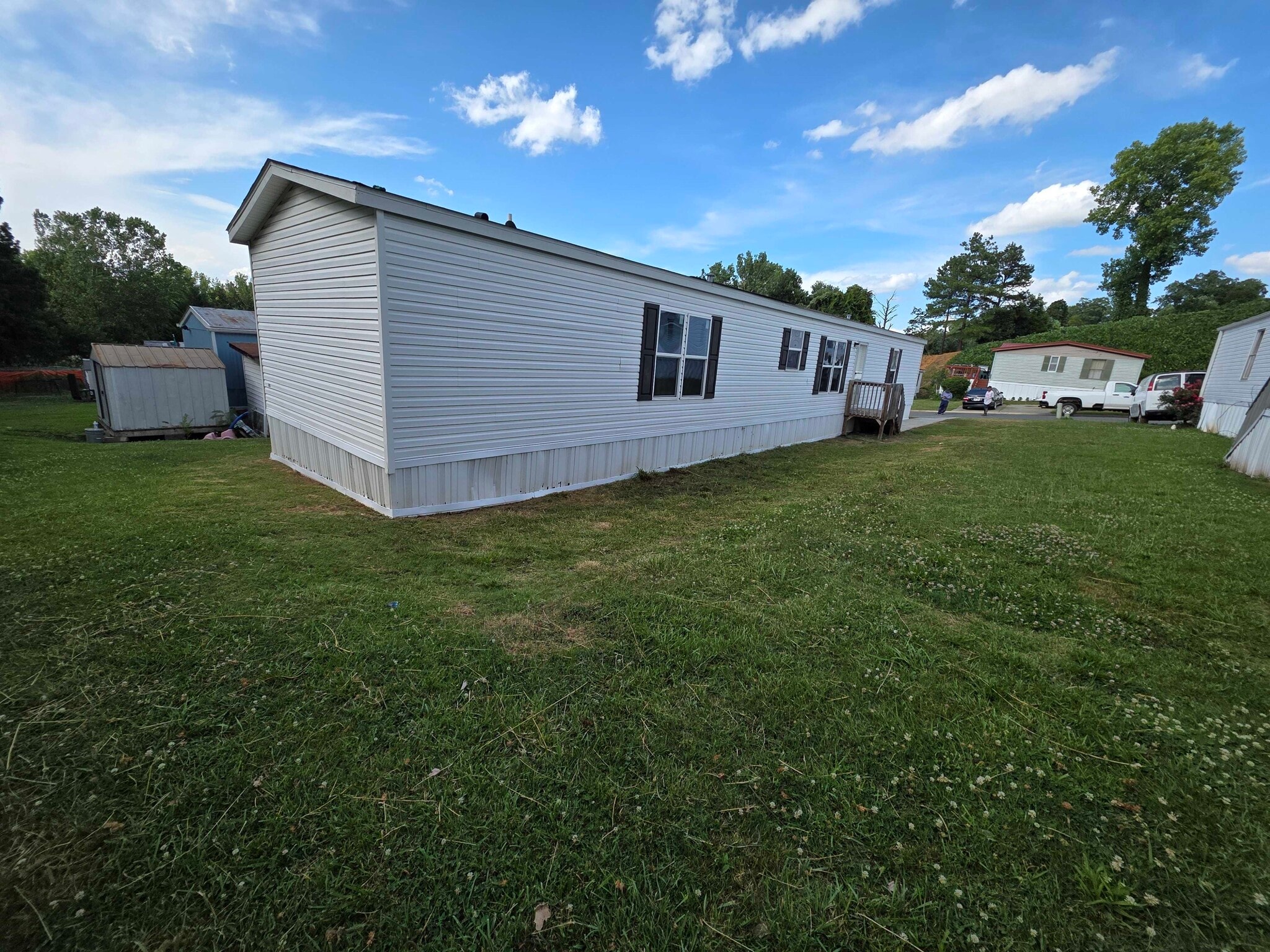 Building Photo - 4049 Trout Ln