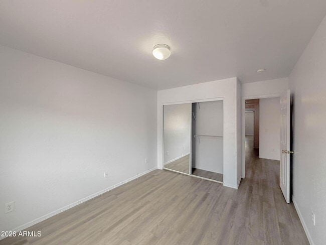 Building Photo - 5216 W Albeniz Pl