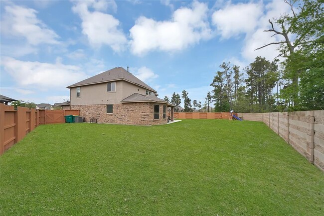 Building Photo - 3859 Fleetwood Falls Ln