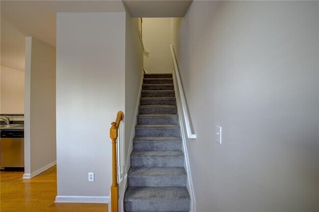 Building Photo - 2161 Meadow Peak Rd