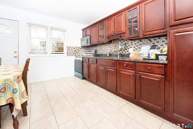 Building Photo - 153 Cherry Hill Dr