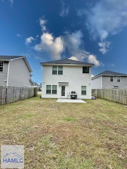 Building Photo - 156 Hamlet Ct