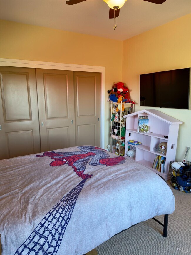 Building Photo - 5240 Hoyal Dr