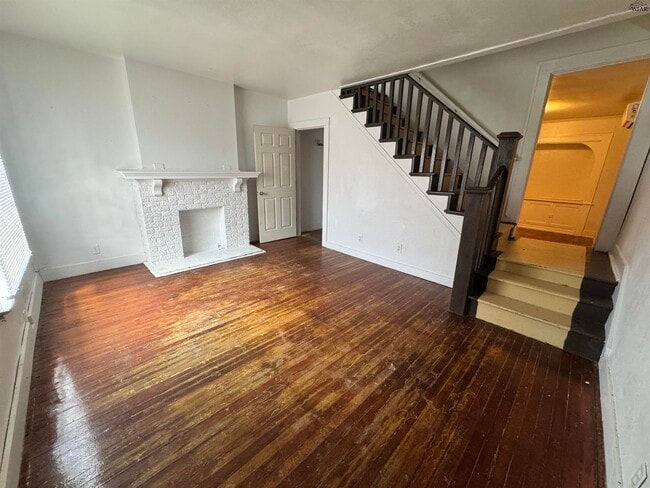 Primary Photo - 2906 9th St