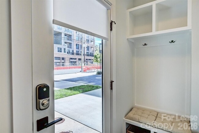 Building Photo - 1208 Minter Pl