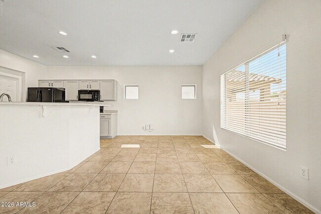 Building Photo - 41342 W Capistrano Dr