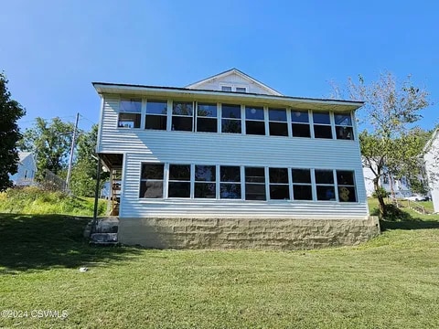 Primary Photo - 214 Wirt St