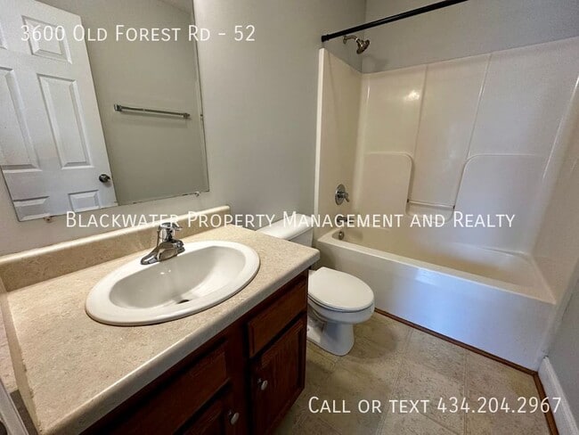 Building Photo - 3600 Old Forest Rd