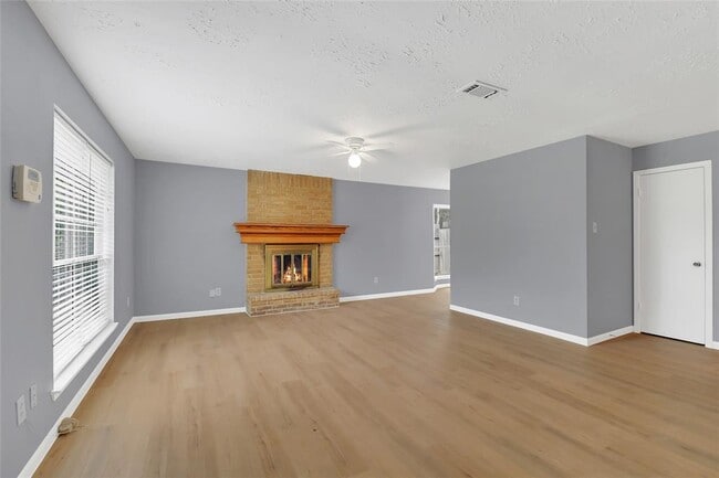Building Photo - 4534 Towergate Dr