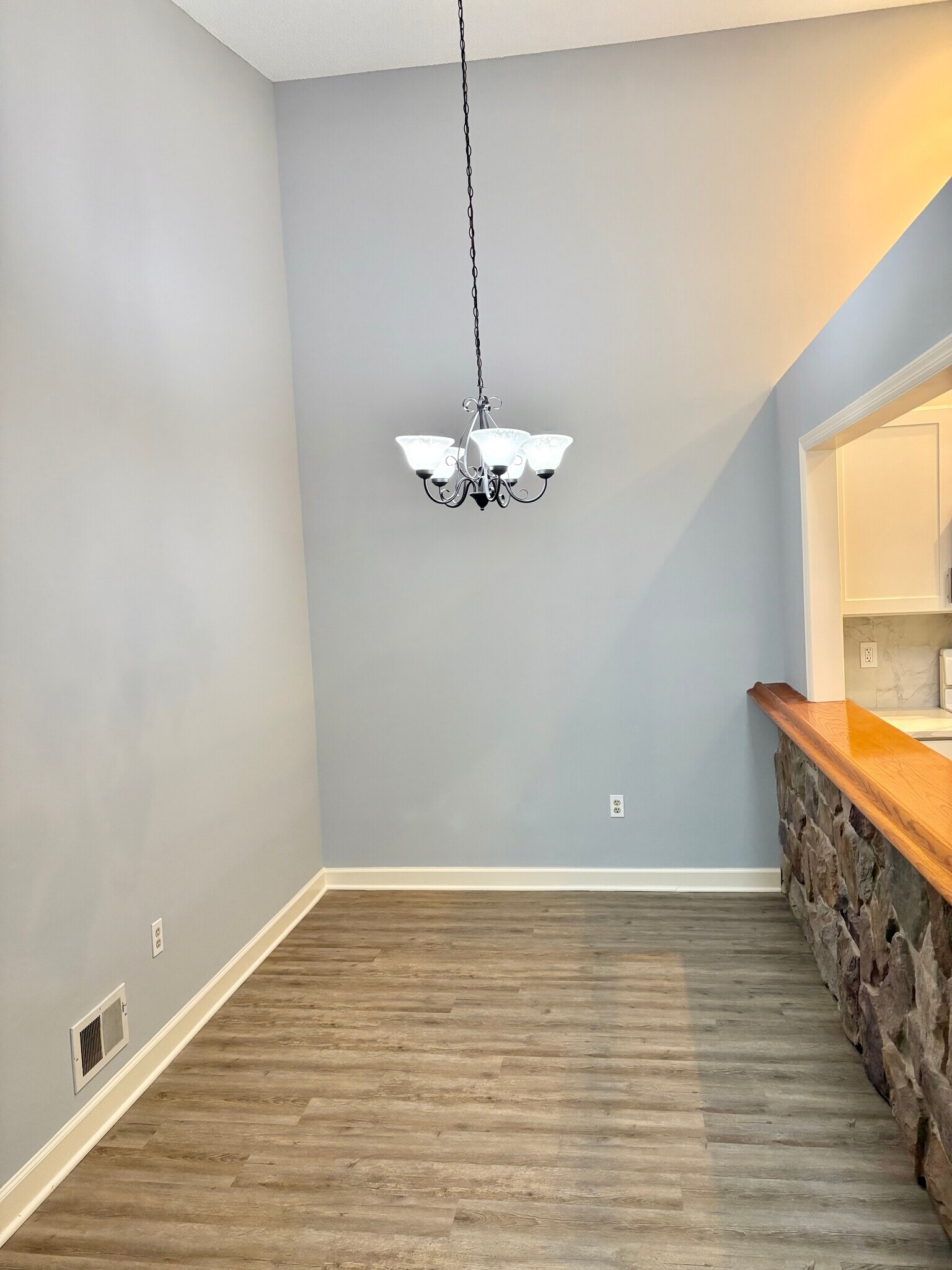 Building Photo - 497 Witney Ct