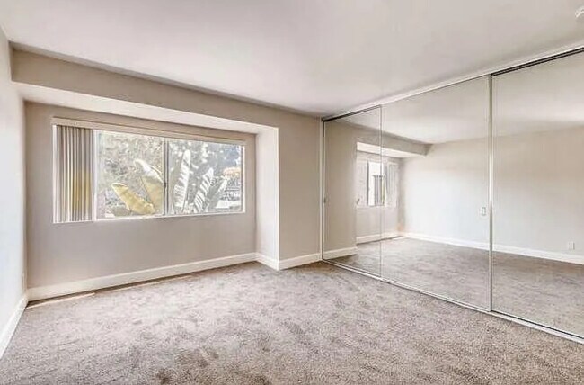 Building Photo - 3110 Via Alicante