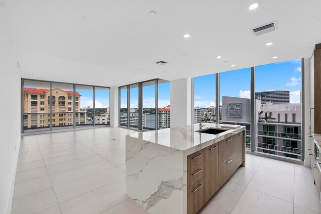 Building Photo - 151 N Seabreeze Blvd